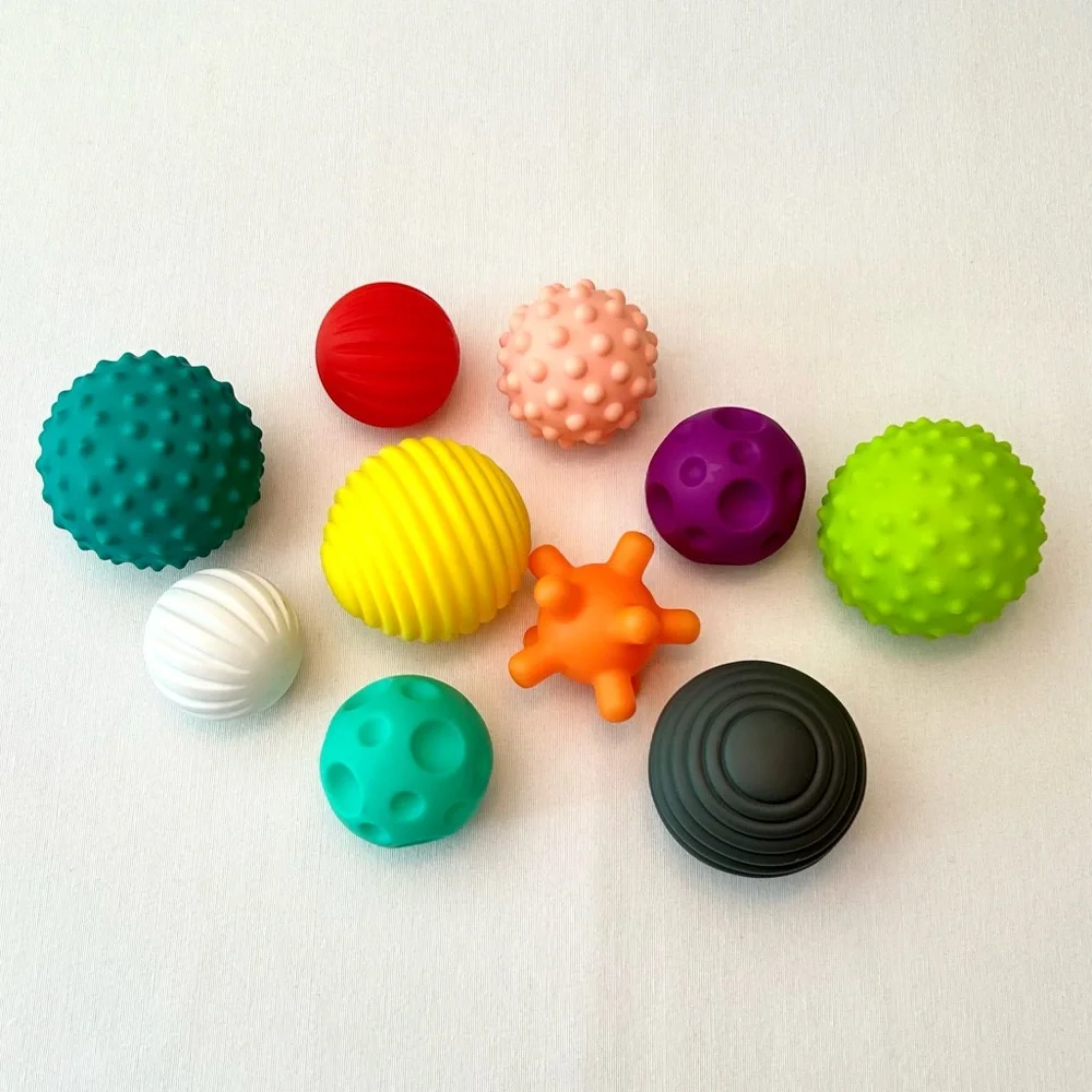 Baby Toddler Sensory Early Learning Development Book Bundle & Textured Ball Set